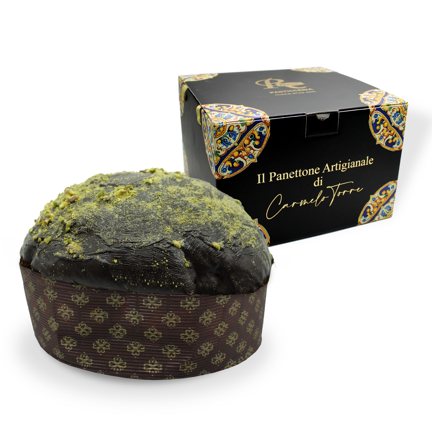 Panettone con fragoline di bosco, cioccolato fondente e crema di pistacchio 40%.